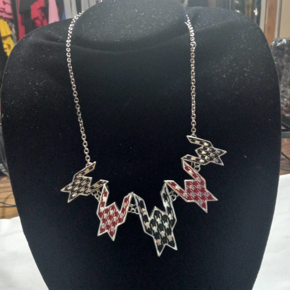 Fashion Leader Necklace with matching earrings